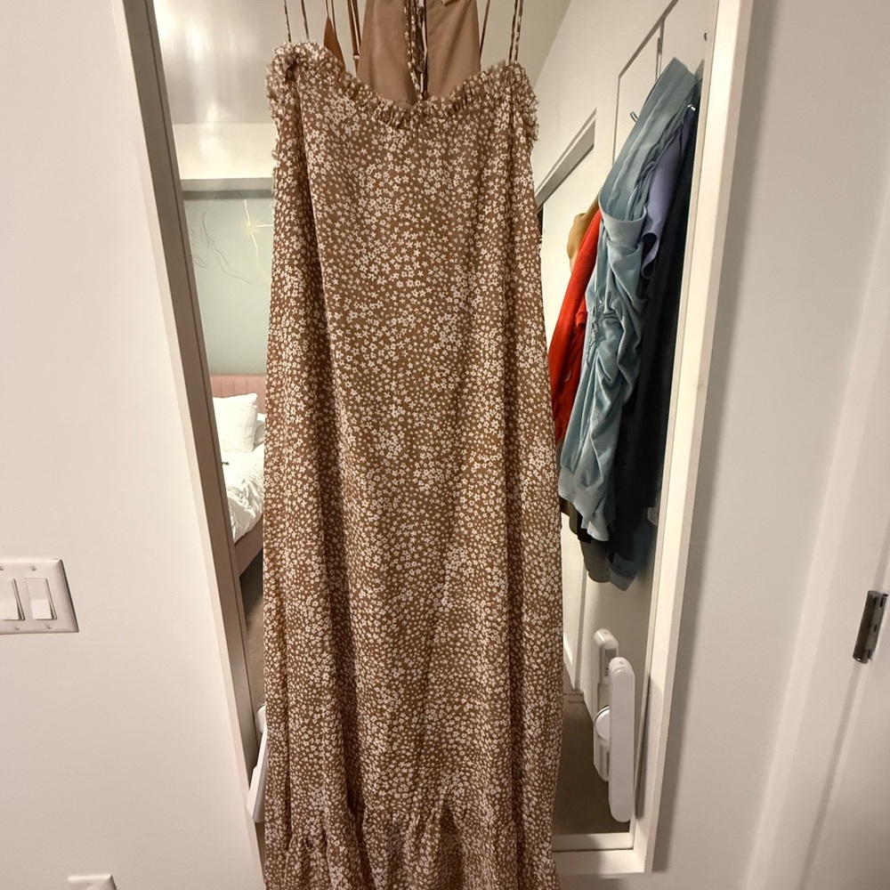 FLAWLESS Tan Floral Print Garment